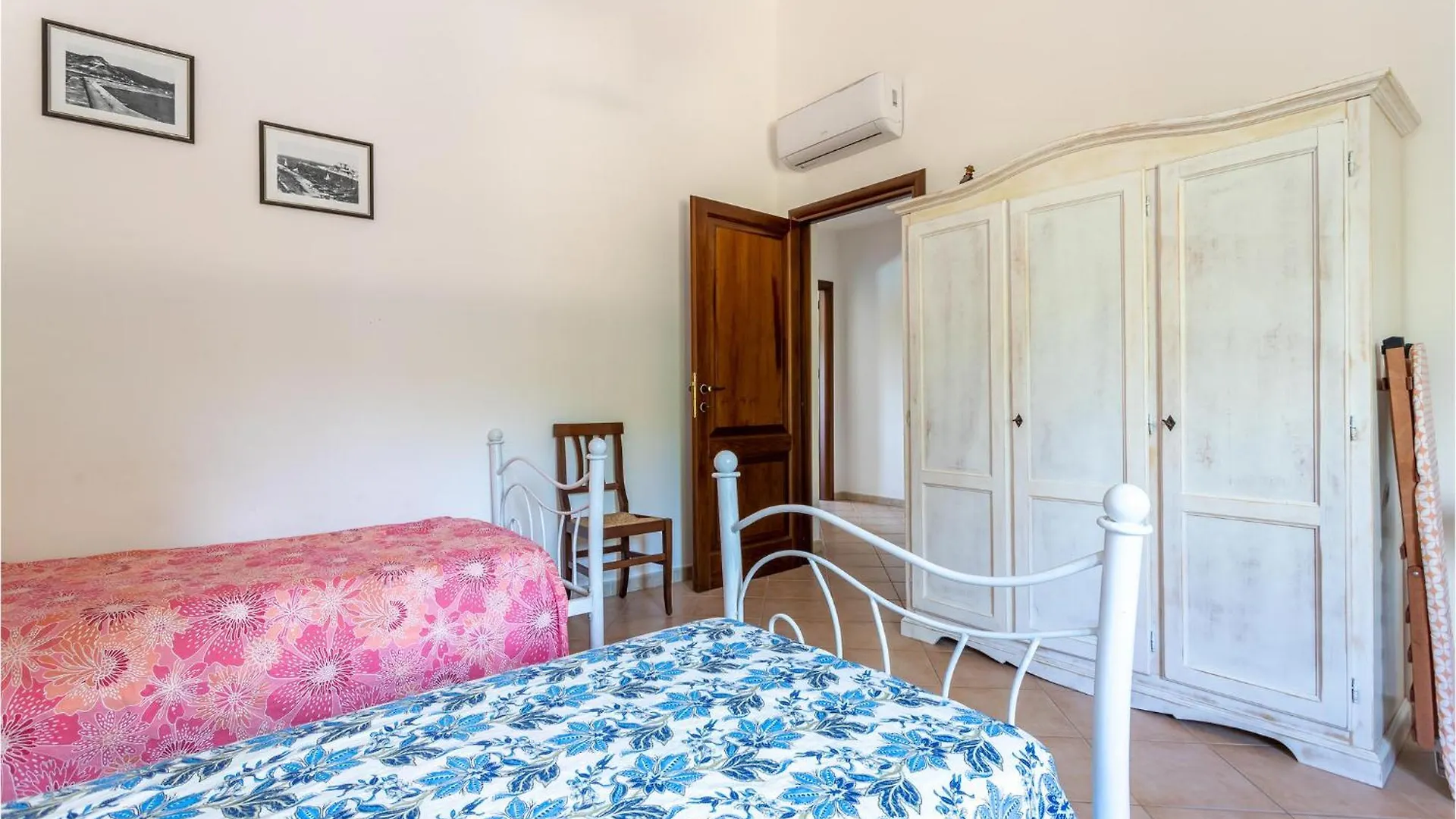 Amazing Home In Bosa With Kitchen בית נופש